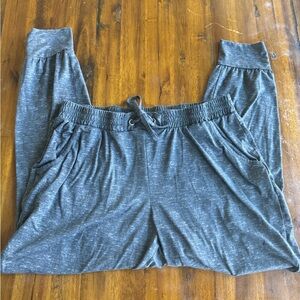 SO lounge jogger. Size XL